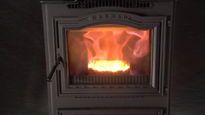 Печь-камин на угле - SUPER MAGNUM STOKER - Harman Stoves - традиционная /  из металла
